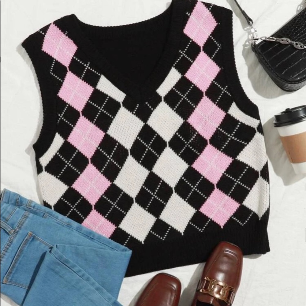 v neck argyle sweater vest